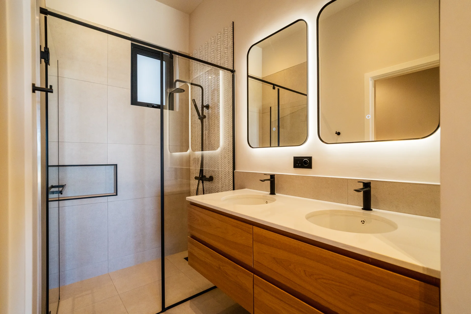NEXTEP - BATHROOM - Designed by Nextep Home Solution, our bathroom fur...