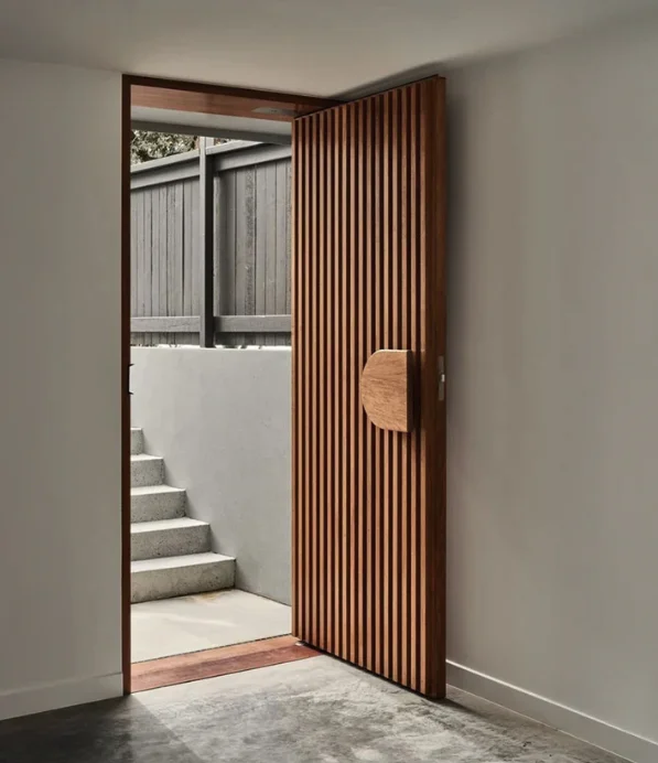 EXTERNAL DOOR - EXTERNAL DOOR